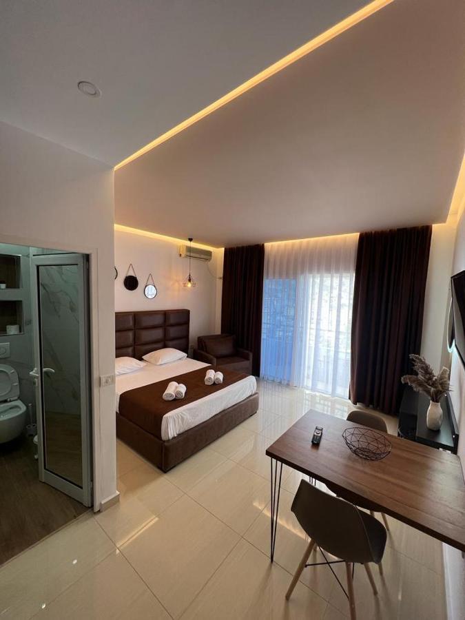 Apartments Sadiku With Sea View Sarande Luaran gambar