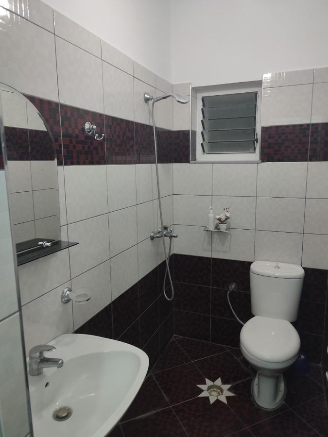 Apartments Sadiku With Sea View Sarande Luaran gambar