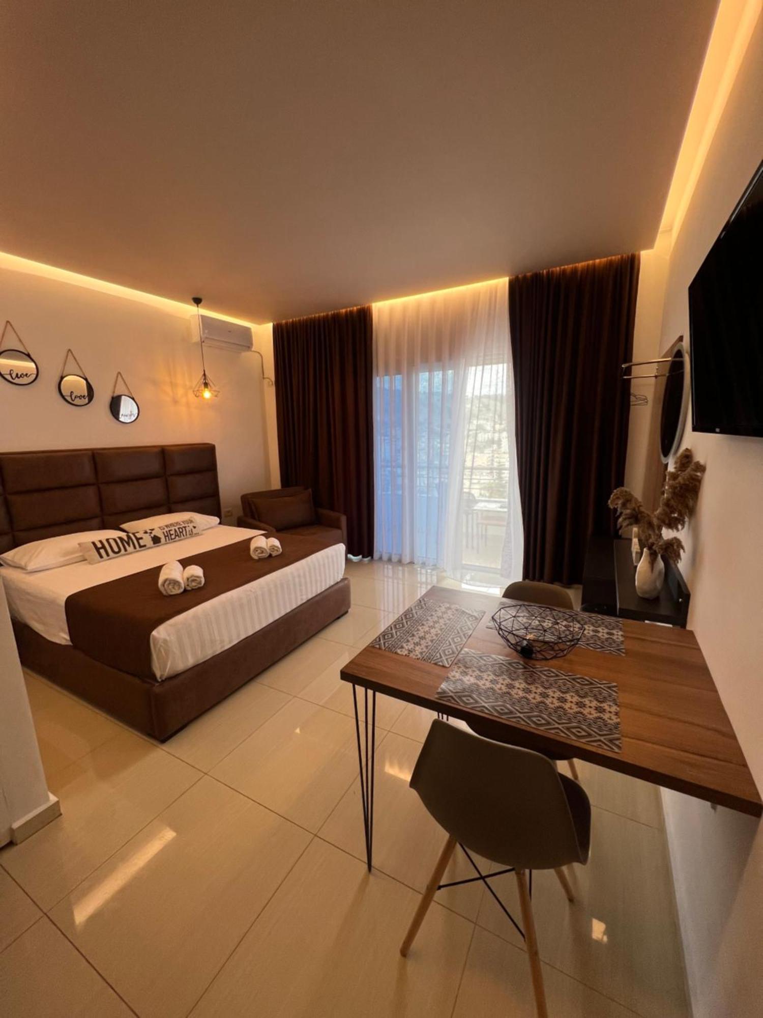 Apartments Sadiku With Sea View Sarande Luaran gambar