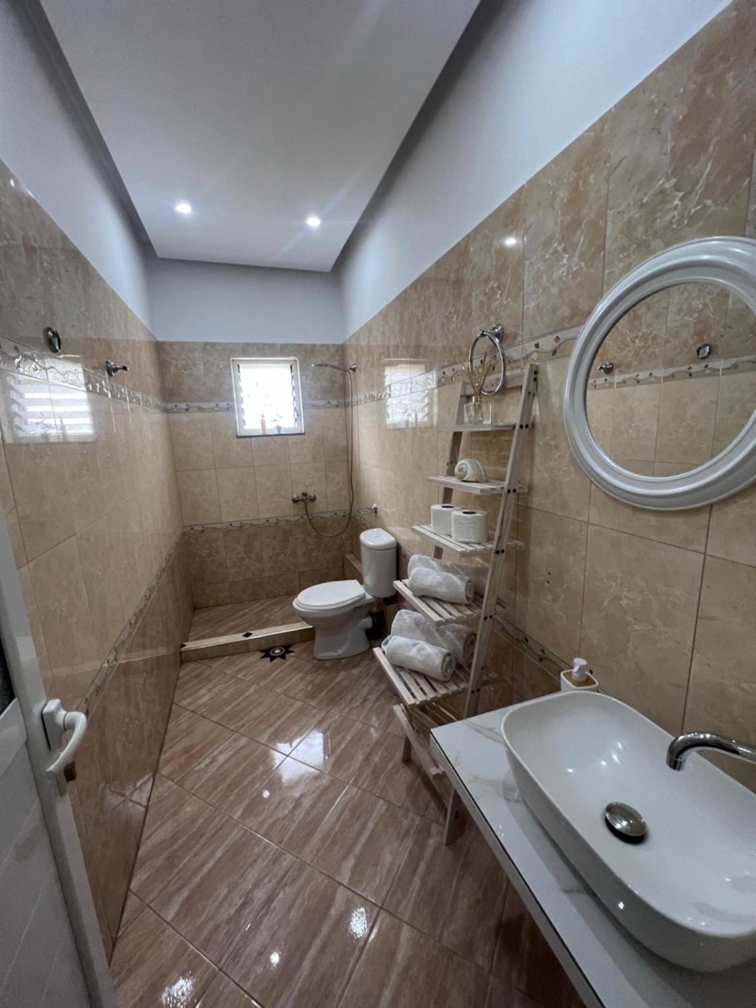 Apartments Sadiku With Sea View Sarande Luaran gambar